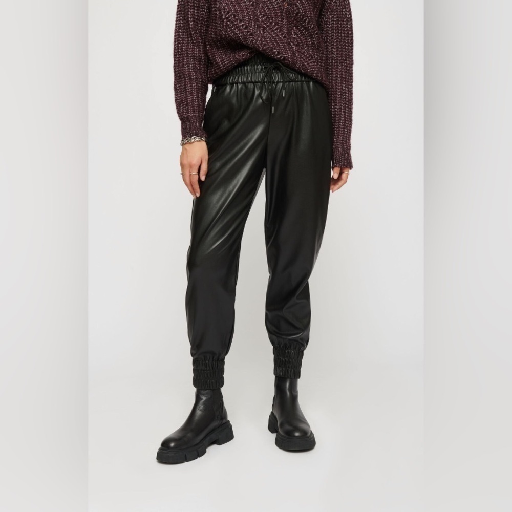 DYNAMITE faux leather joggers * SIze M *